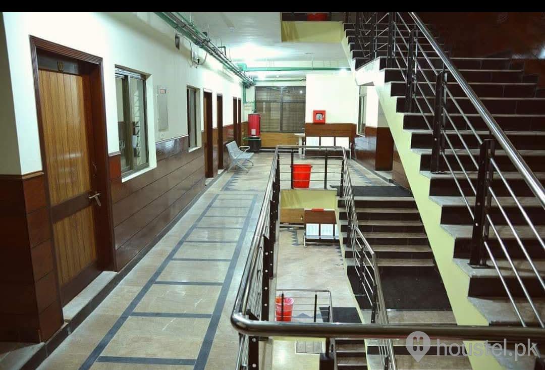 Nafees Boys Hostel Boys Hostel in Royal Avenue, Islamabad with Mess, WiFi - Photo 7