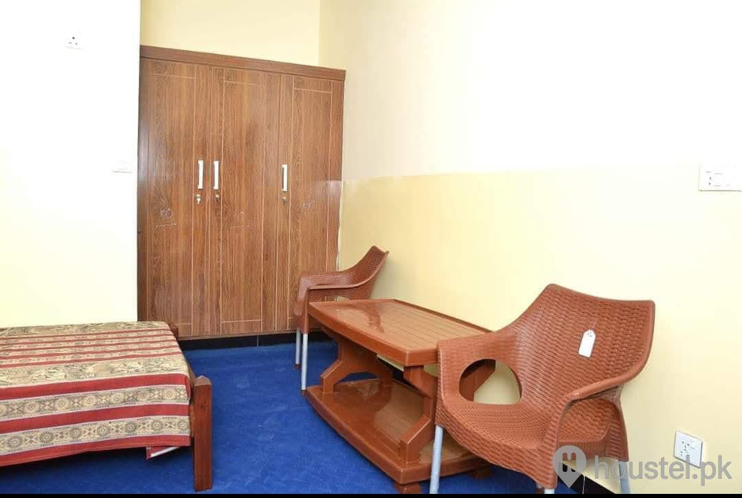 Nafees Boys Hostel Boys Hostel in Royal Avenue, Islamabad with Mess, WiFi - Photo 6
