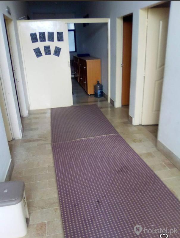 IFFAT GIRLS HOSTEL Girls Hostel in Gulshan-e-Iqbal, Karachi with Mess, WiFi - Photo 7