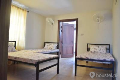 MOTHER’S HOME — Premium Girls' Hostel Girls Hostel in G-13, Islamabad with Mess, WiFi - Photo 6