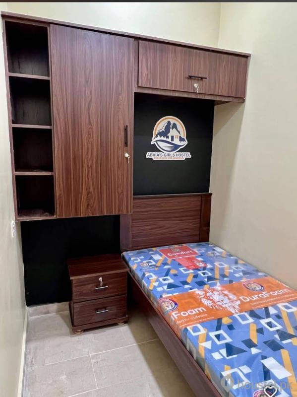 ABIHA'S GIRLS HOSTEL – Branch 1 Girls Hostel in Defence View Society, Karachi with Mess, WiFi - Photo 6