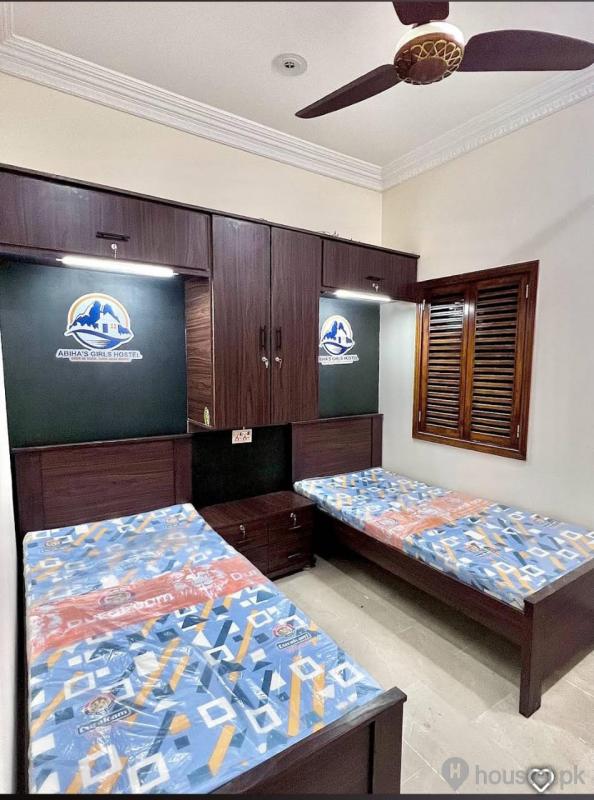 ABIHA’S GIRLS HOSTEL – BRANCH 3 Girls Hostel in Defence View Society, Karachi with Mess, WiFi - Photo 6
