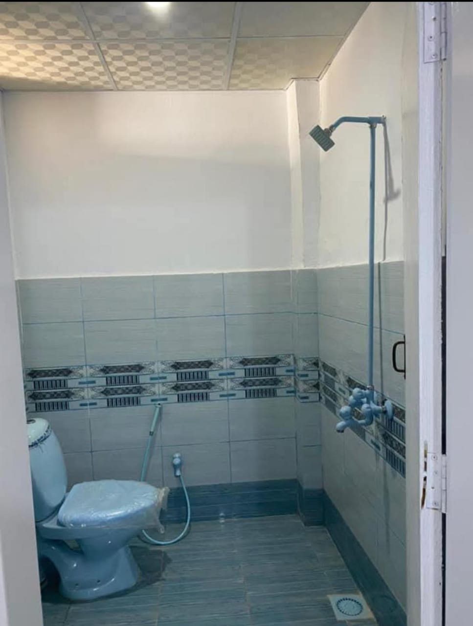 Two Seater Room at KANJWANI GROUP OF HOSTELS — photo 1