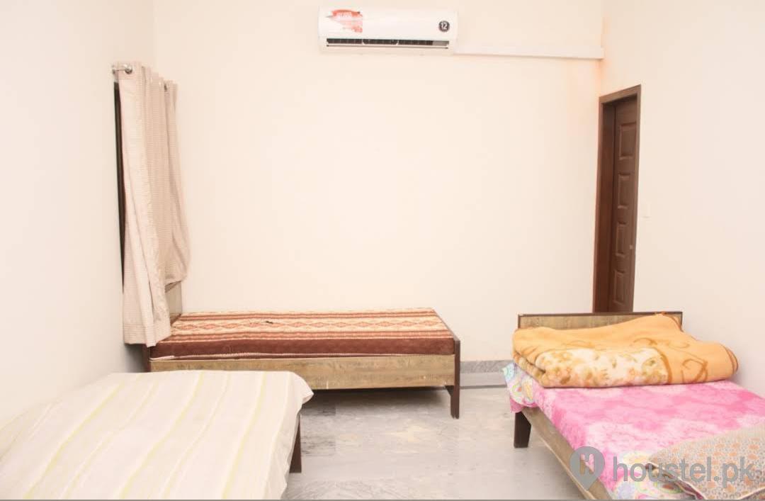 Al Qadeer boys hostel Boys Hostel in Rehmanpura, Lahore with Mess, WiFi - Photo 6