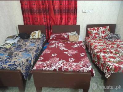 Al Zahra Girls Hostel Girls Hostel in Lahore with Mess, WiFi from PKR 10,000