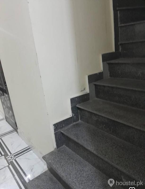 Kalsoom Saeed Girls Hostel Girls Hostel in Anarkali, Lahore with WiFi - Photo 4