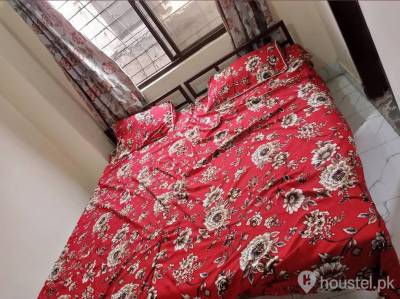 Kalsoom Saeed Girls Hostel Girls Hostel in Lahore with WiFi from PKR 10,000