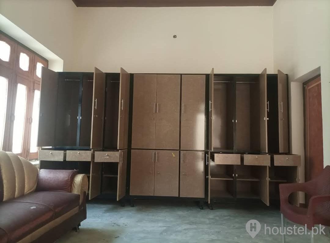 AFIFA GIRLS HOSTEL Girls Hostel in Samanabad, Faisalabad with WiFi - Photo 13