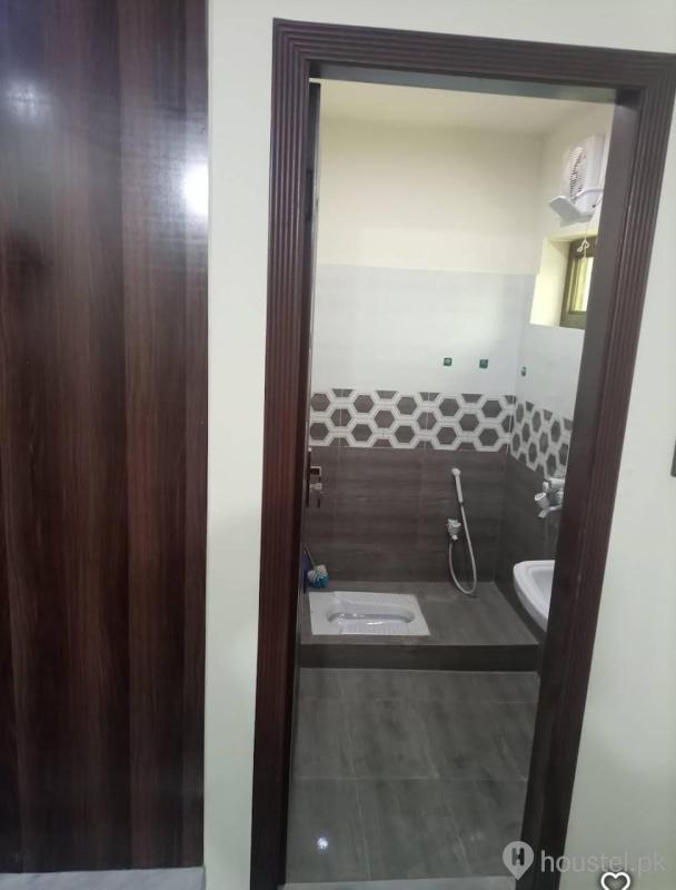 M.I. Girls Hostel Girls Hostel in Raiwind, Lahore with WiFi - Photo 8