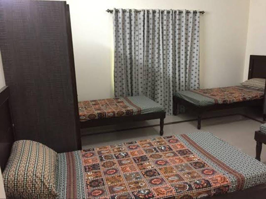 4 Seater Room at Al-Nisa Girls Hostel — 4 Seater, Girls hostel with AC, Bath, Geyser, Furnished, Beds/Mattresses, Lahore, Pakistan