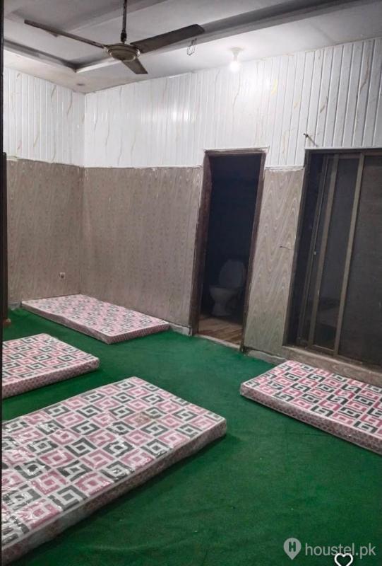 4GPA Boys Hostel Boys Hostel in Johar Town, Lahore with WiFi - Photo 4