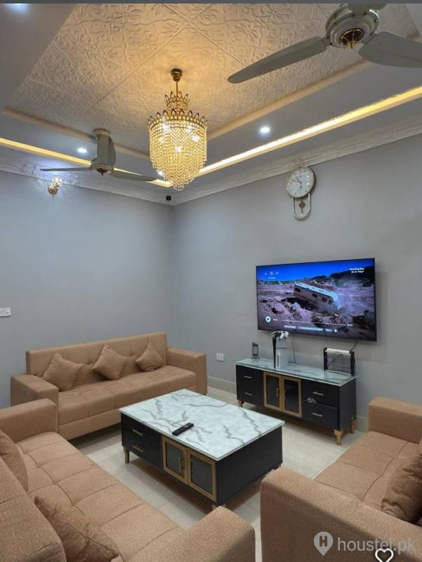 Queen's haven Hostel Girls Hostel in Audit & Accounts Housing Society, Lahore with Mess, WiFi - Photo 6