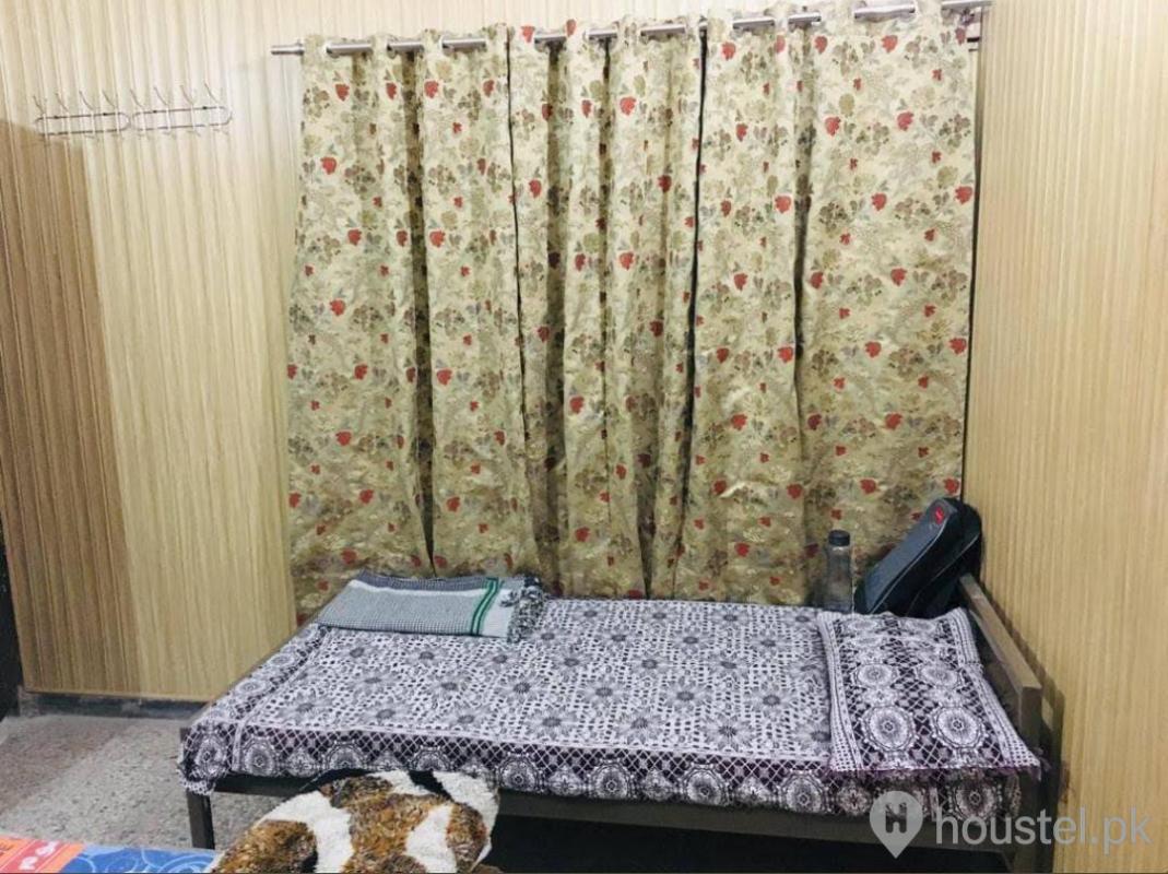 Adam's Lodges Boys Hostel Boys Hostel in New Garden Town, Lahore with Mess, WiFi - Photo 12