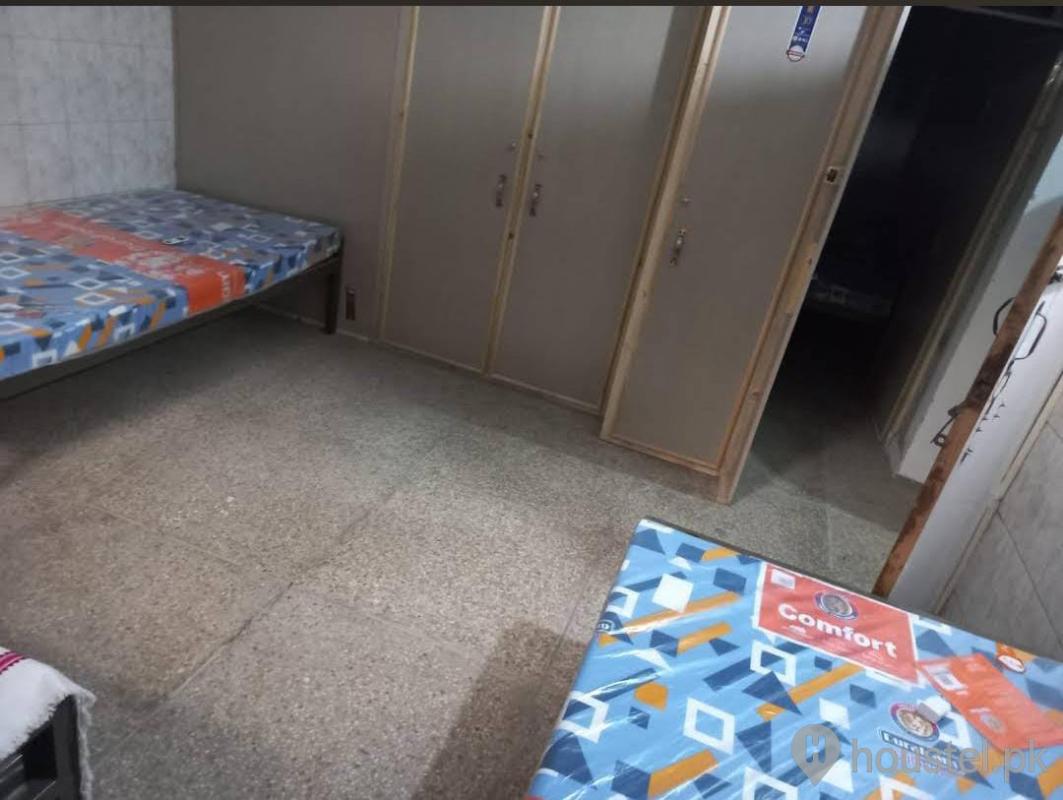 Adam's Lodges Boys Hostel Boys Hostel in New Garden Town, Lahore with Mess, WiFi - Photo 6