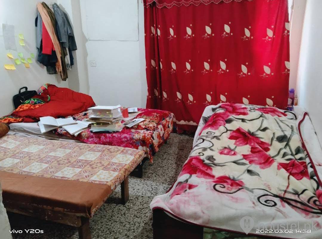 Noor Girls Hostel Girls Hostel in New Garden Town, Lahore with Mess, WiFi - Photo 14