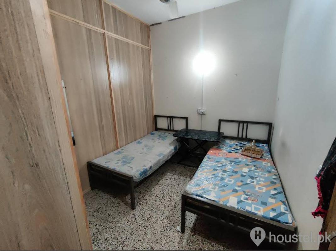 Noor Girls Hostel Girls Hostel in New Garden Town, Lahore with Mess, WiFi - Photo 5