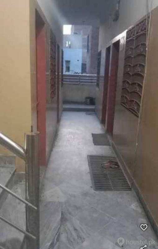 Star Inn Boys Hostel Boys Hostel in Ichra, Lahore with WiFi - Photo 4