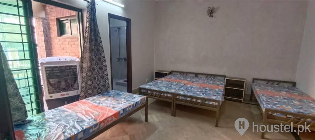 Divine Group of Girls Hostel Girls Hostel in Old Muslim Town, Lahore with Mess, WiFi - Photo 7