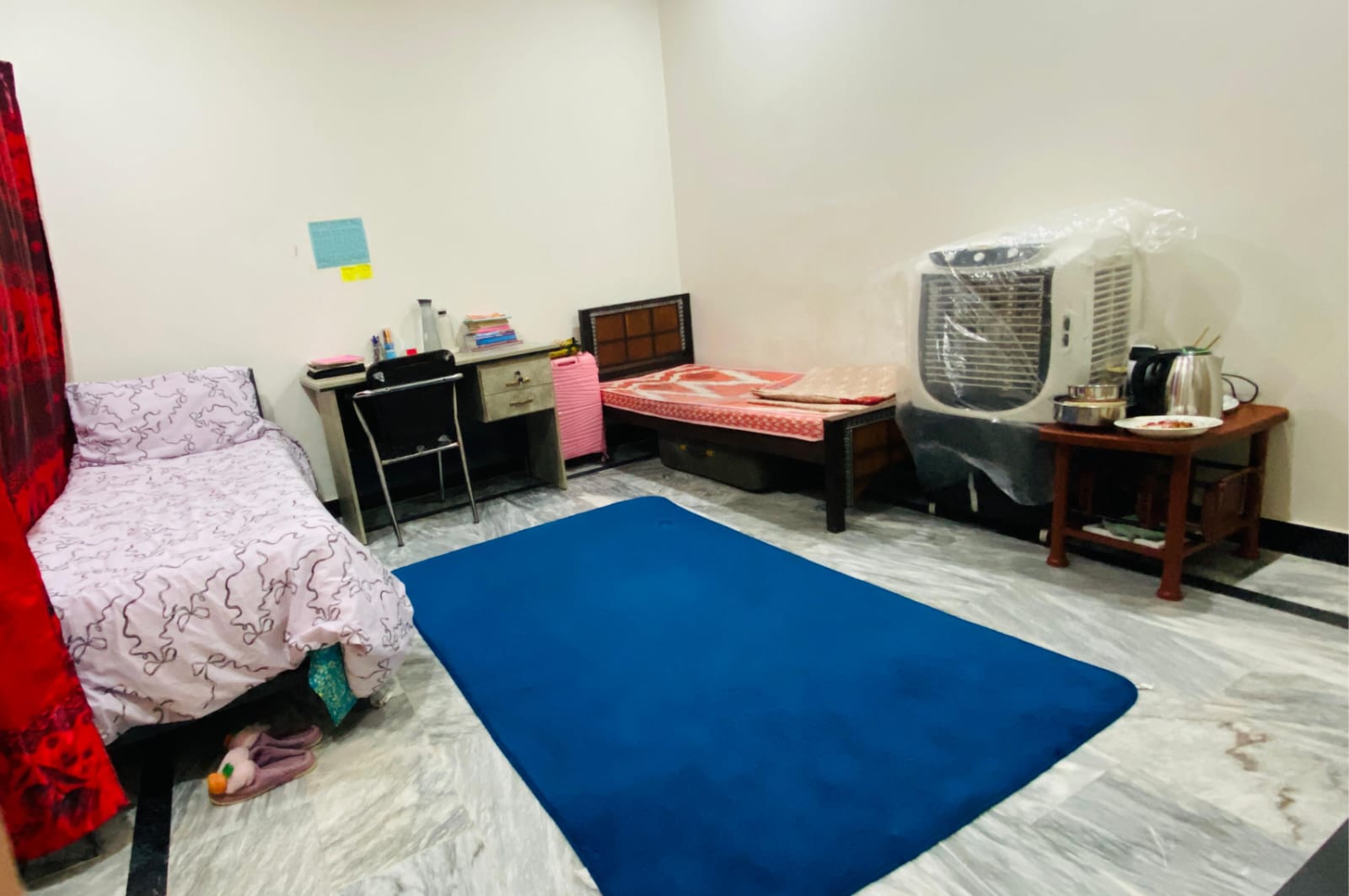 single seater room at Kashish Girls Hostel — 1 Seater, Girls hostel with Beds/Mattresses, Islamabad, Pakistan