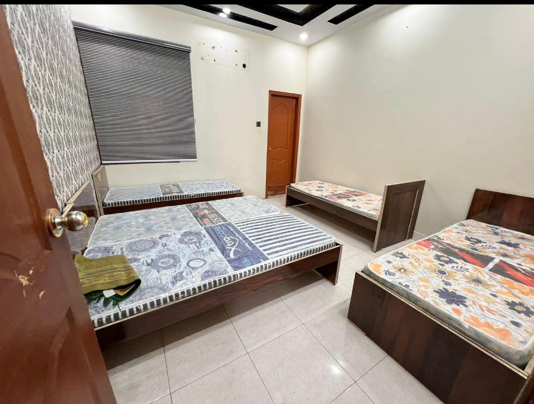 4-Seater at Moomal Girls Hostel — 4 Seater, Girls hostel with Beds/Mattresses, Hyderabad, Pakistan