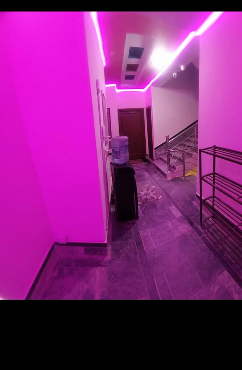1 Seater Room at Bread and bed boys hostel — 1 Seater, Boys hostel with Bath, Geyser, Furnished, Beds/Mattresses, Cupboards, Islamabad, Pakistan