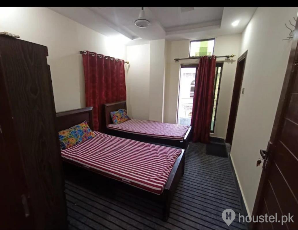 Rafay Boys Hostel Boys Hostel in Garden Town, Lahore with Mess, WiFi - Photo 2