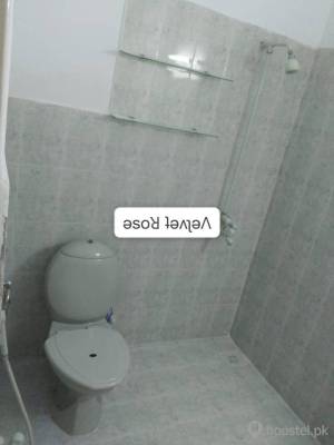 𝐓𝐇𝐄 𝐕𝐄𝐋𝐕𝐄𝐓 𝐑𝐎𝐒𝐄 𝐆𝐈𝐑𝐋𝐒 𝐇𝐎𝐒𝐓𝐄𝐋 Girls Hostel in F-8 Markaz, Islamabad with Mess, WiFi - Photo 14