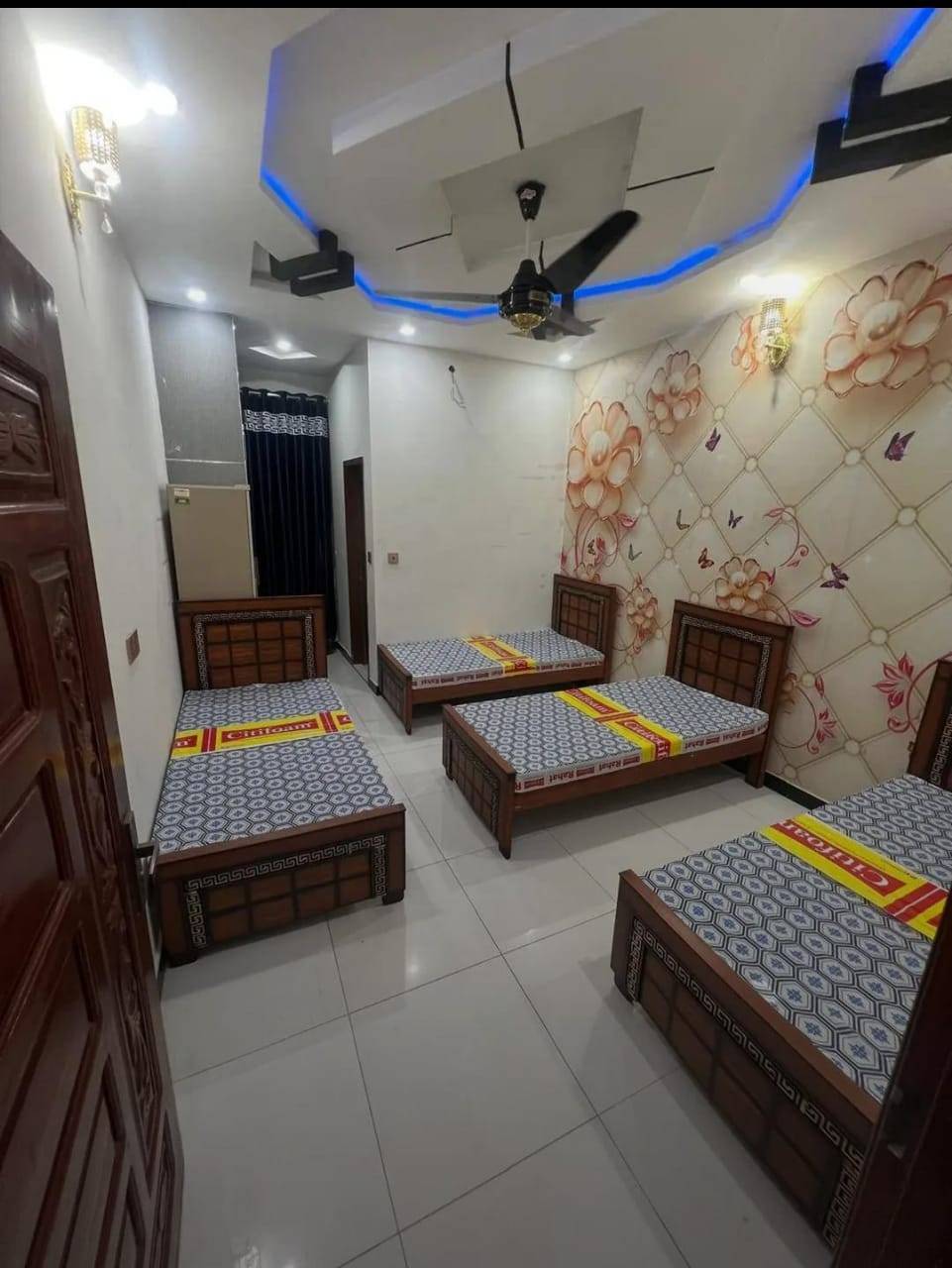 five seater ab at STUDENTS SHELTER  BOYS HOSTEL — 5 Seater, Boys hostel with Beds/Mattresses, Islamabad, Pakistan
